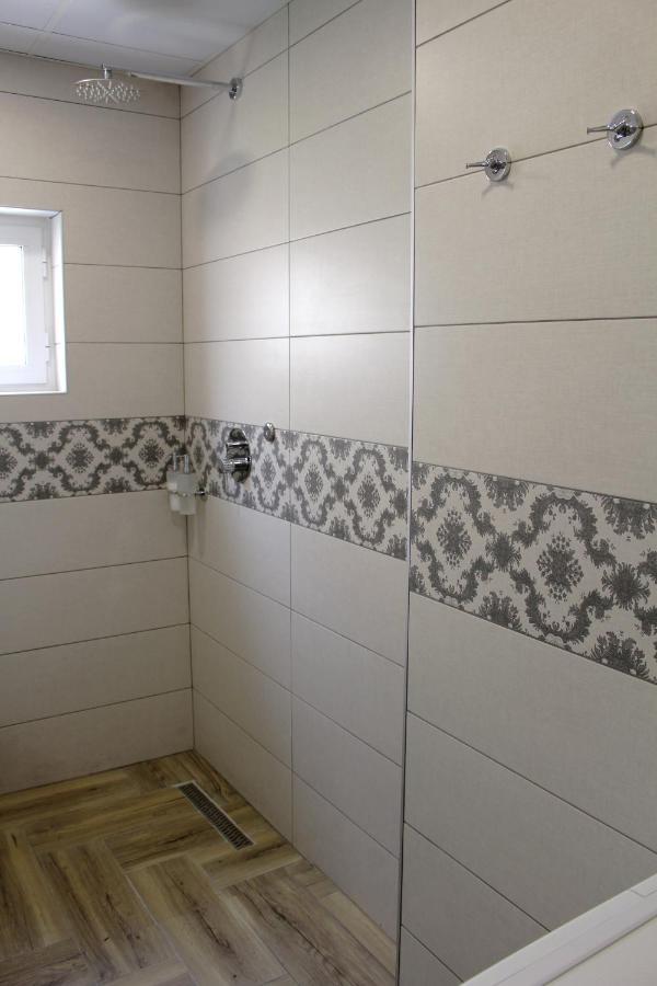 2V1 - Myslym Shyri Apartment Tirana Bagian luar foto