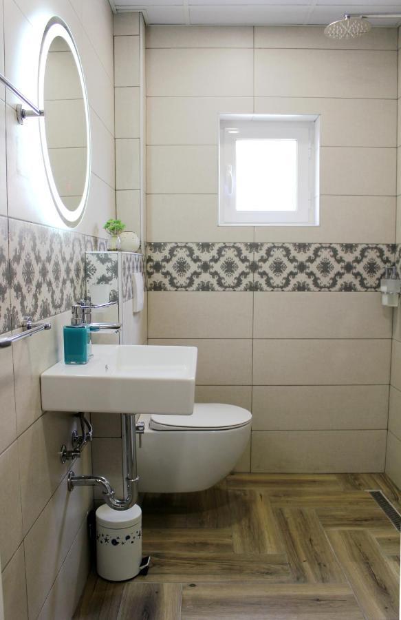 2V1 - Myslym Shyri Apartment Tirana Bagian luar foto