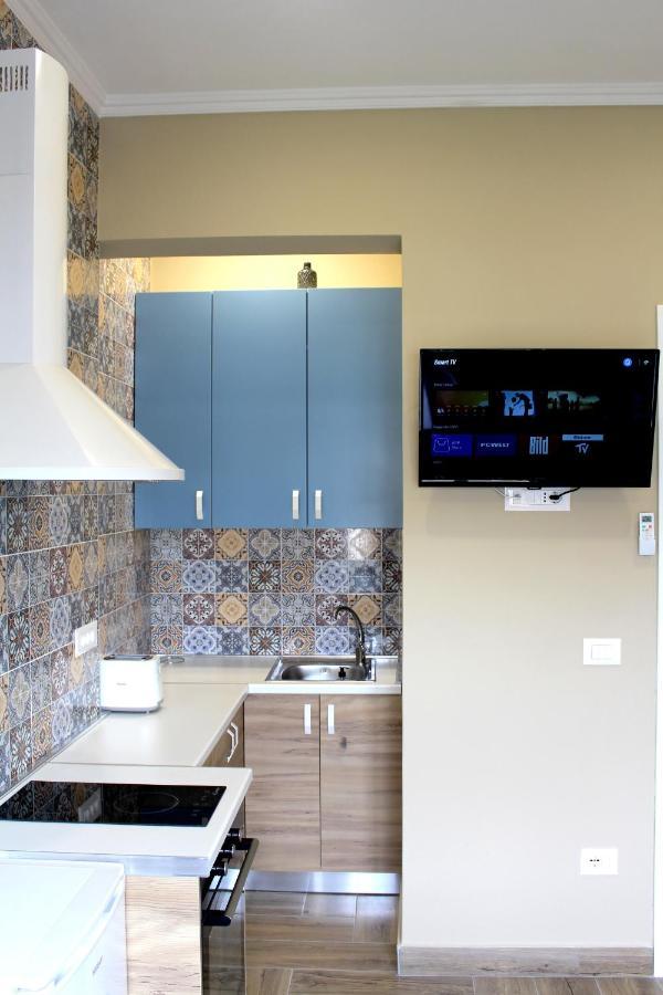 2V1 - Myslym Shyri Apartment Tirana Bagian luar foto